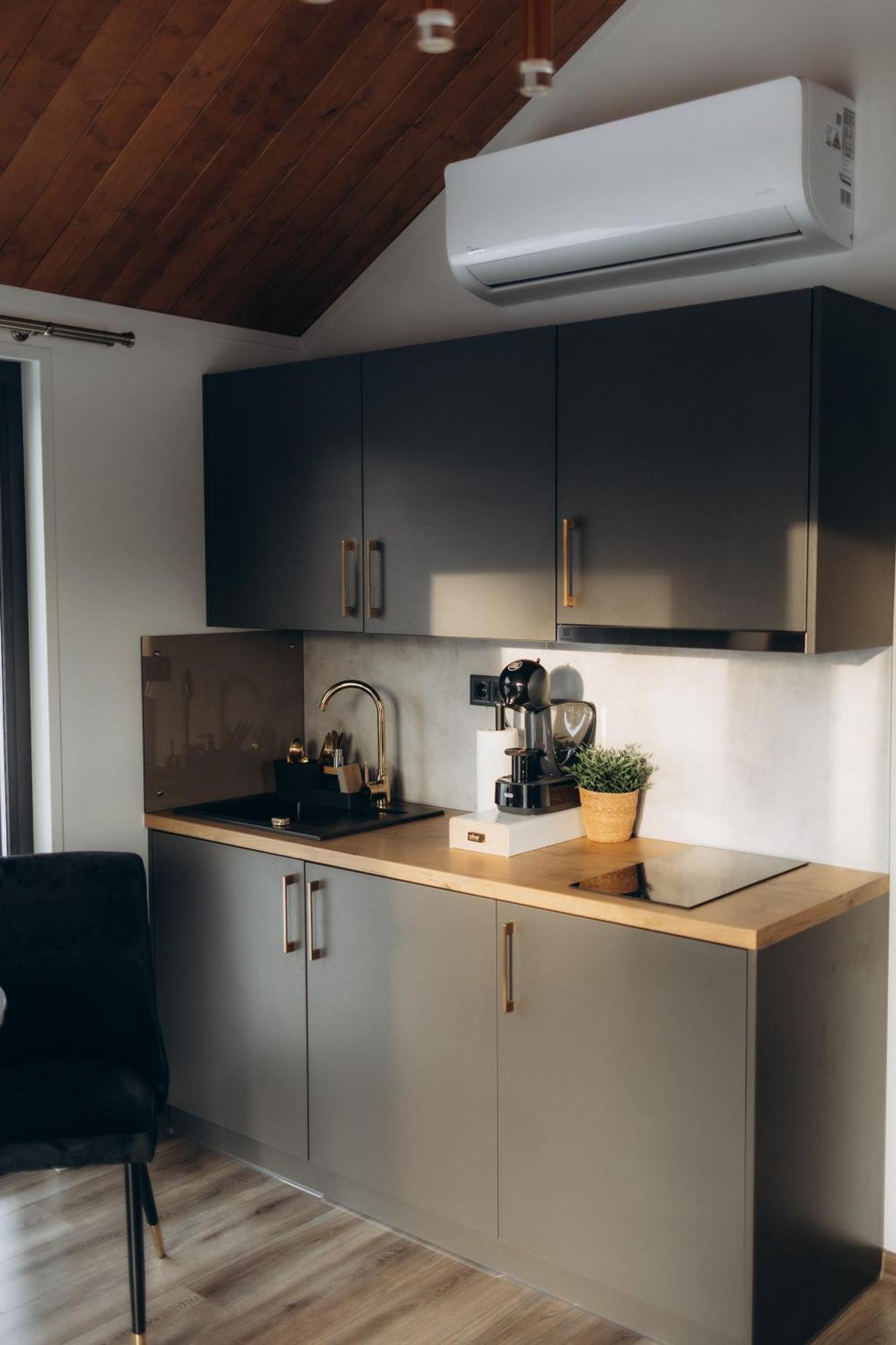 Atputas Komplekss Pazust Priedes - Sunset House Бернаті Екстер'єр фото